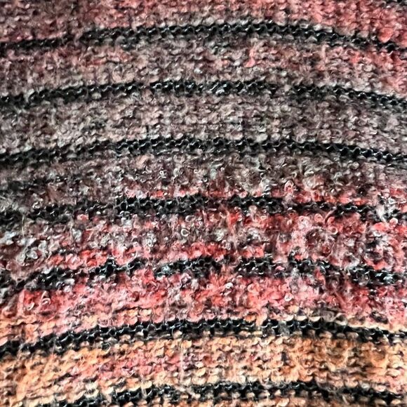 Ombré unique knit Women's Sweater - Picture 4 of 9